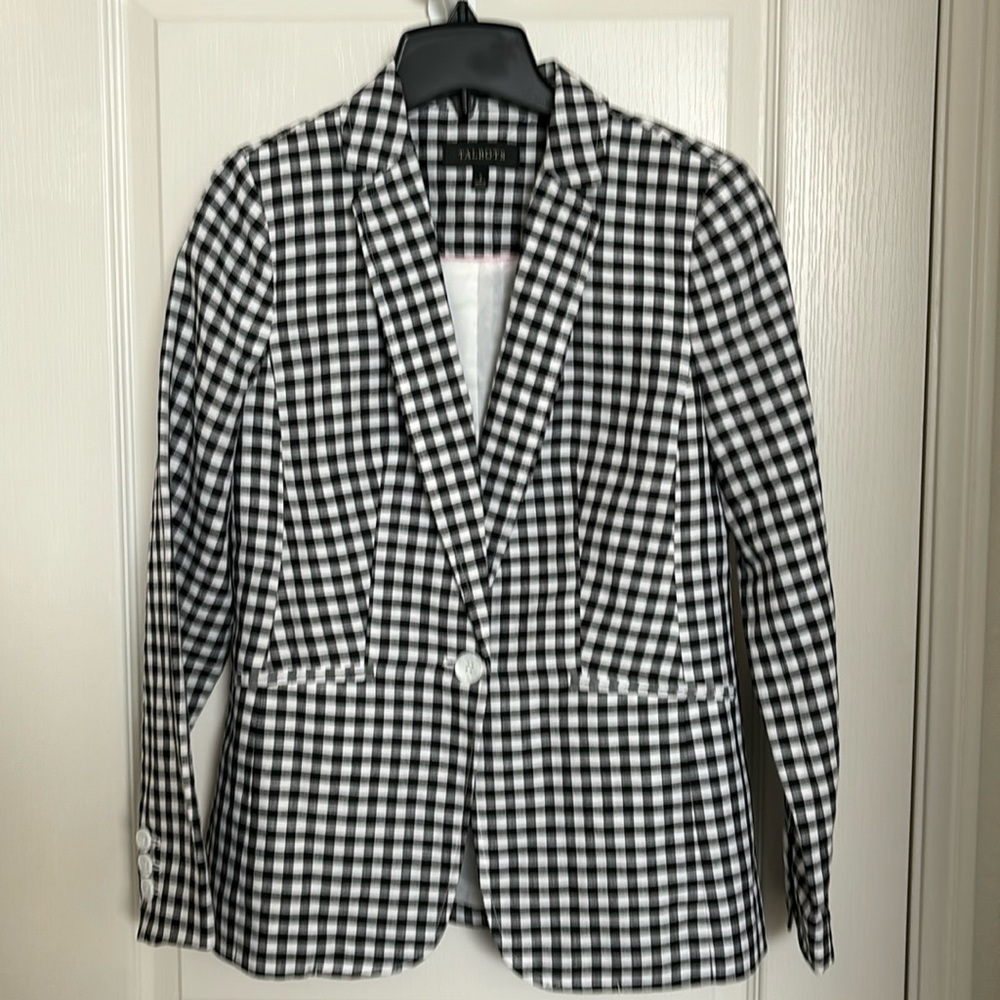 Talbots size 2, linen/cotton blend black/white gingham blazer.
